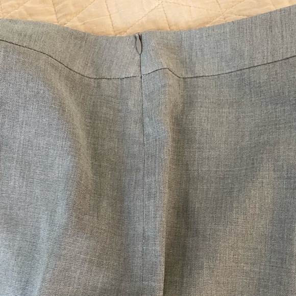 AKRIS punto Flat Front Cuffed Wide Leg Wool Trouser in Gray Size 6 $595 NWOT - Picture 6 of 7